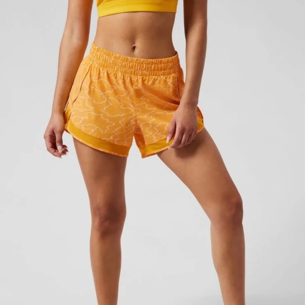 ATHLETA Printed MESH Racer RUN Shorts 4”
